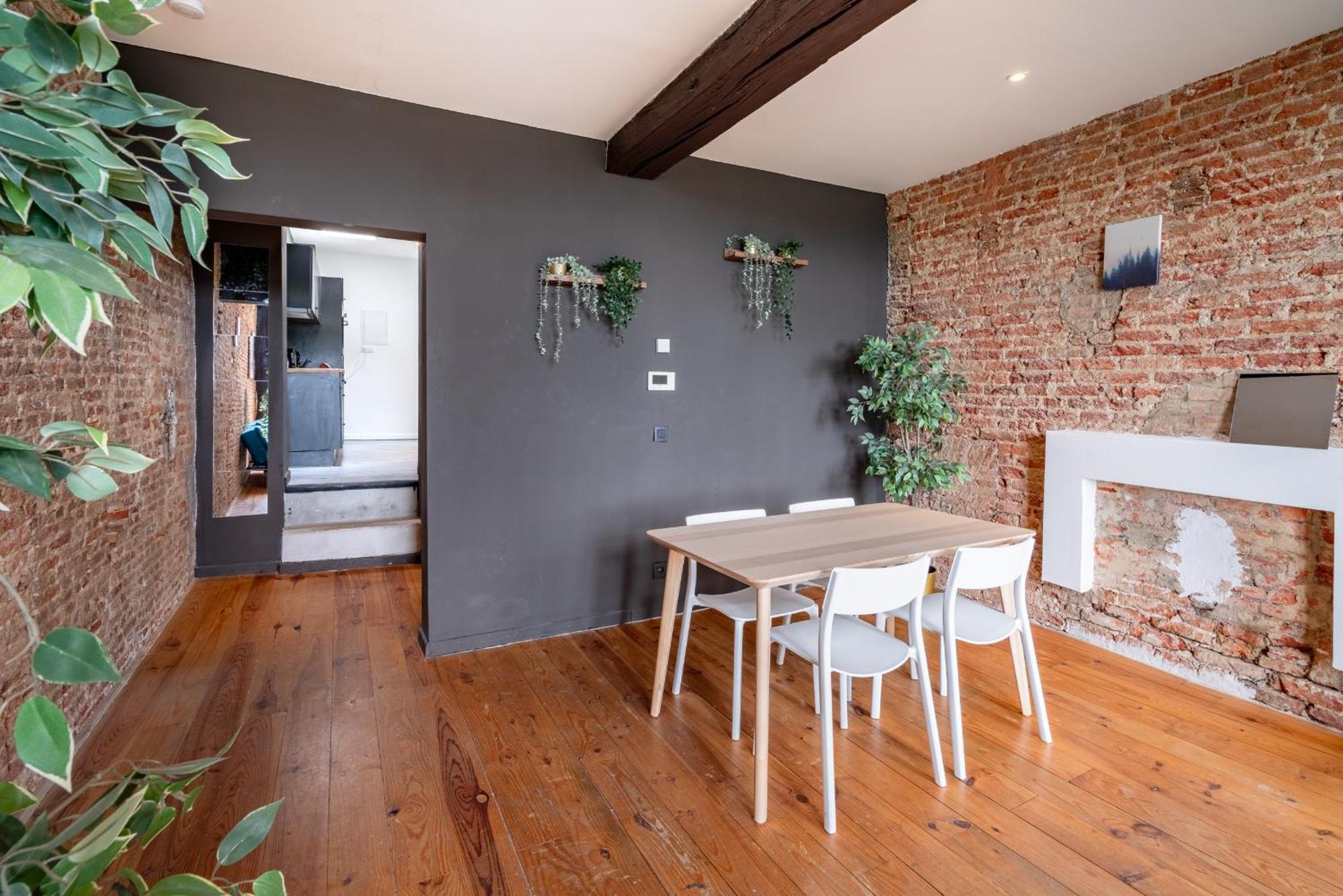 Charming Two-Bedroom River Side Apartment Αμβέρσα Εξωτερικό φωτογραφία